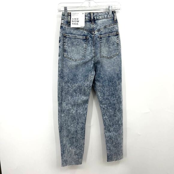 And Now This Light Wash Distressed Ripped Mom Jeans High Rise Size 24" New - Picture 6 of 9